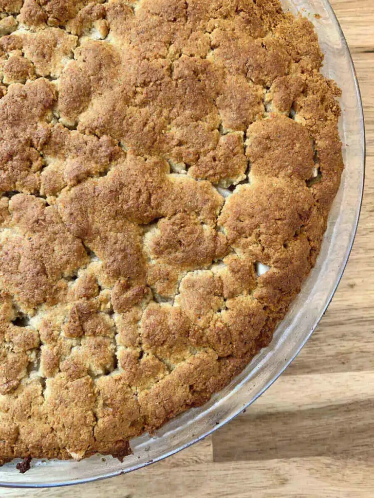 Freshly baked apple pie